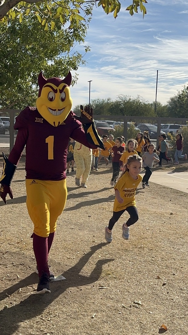 Sparky joins ASU Prep students for Run Devil Run